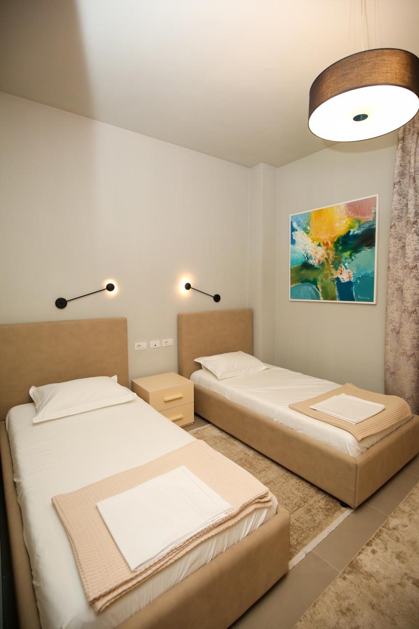 Luxurious 5 Bedroom Willa *